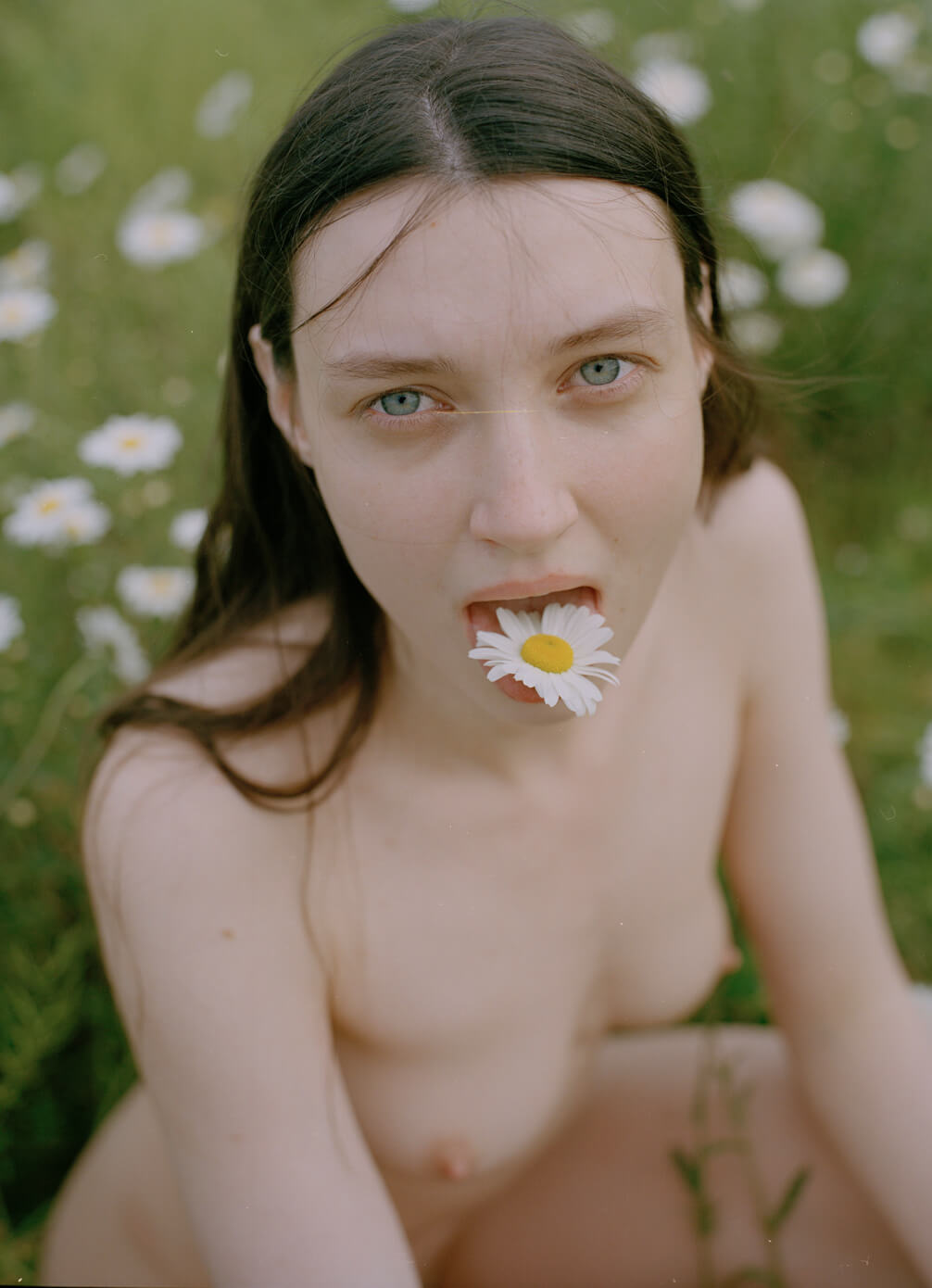 Between innocence and rationality: Russian Artist Eva Slovak