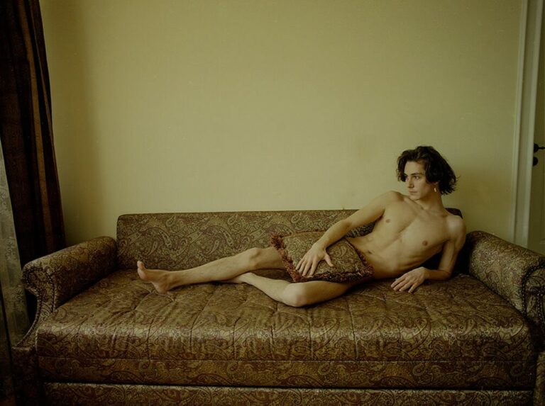 Between innocence and rationality: Russian Artist Eva Slovak