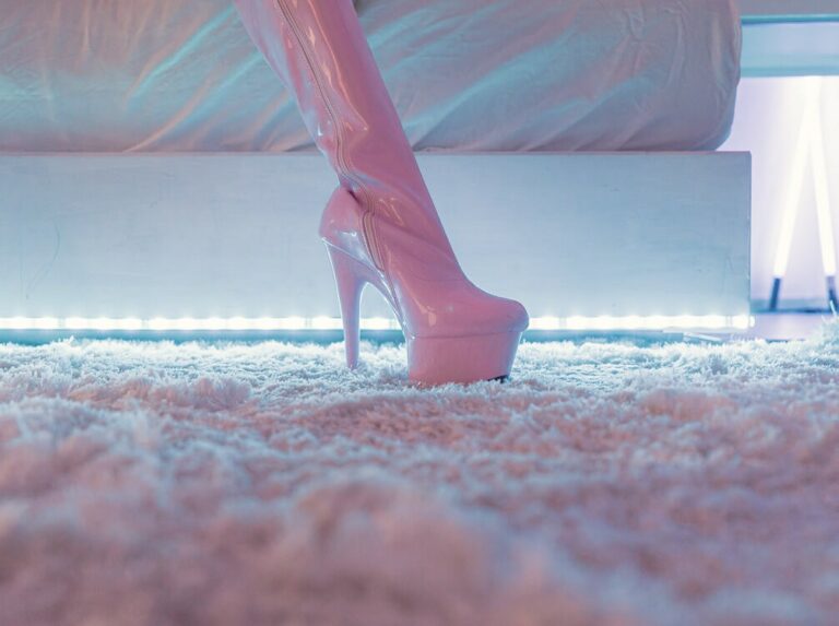 KOKESHI THE SEX DOLL and Berlin's first CYBROTHEL