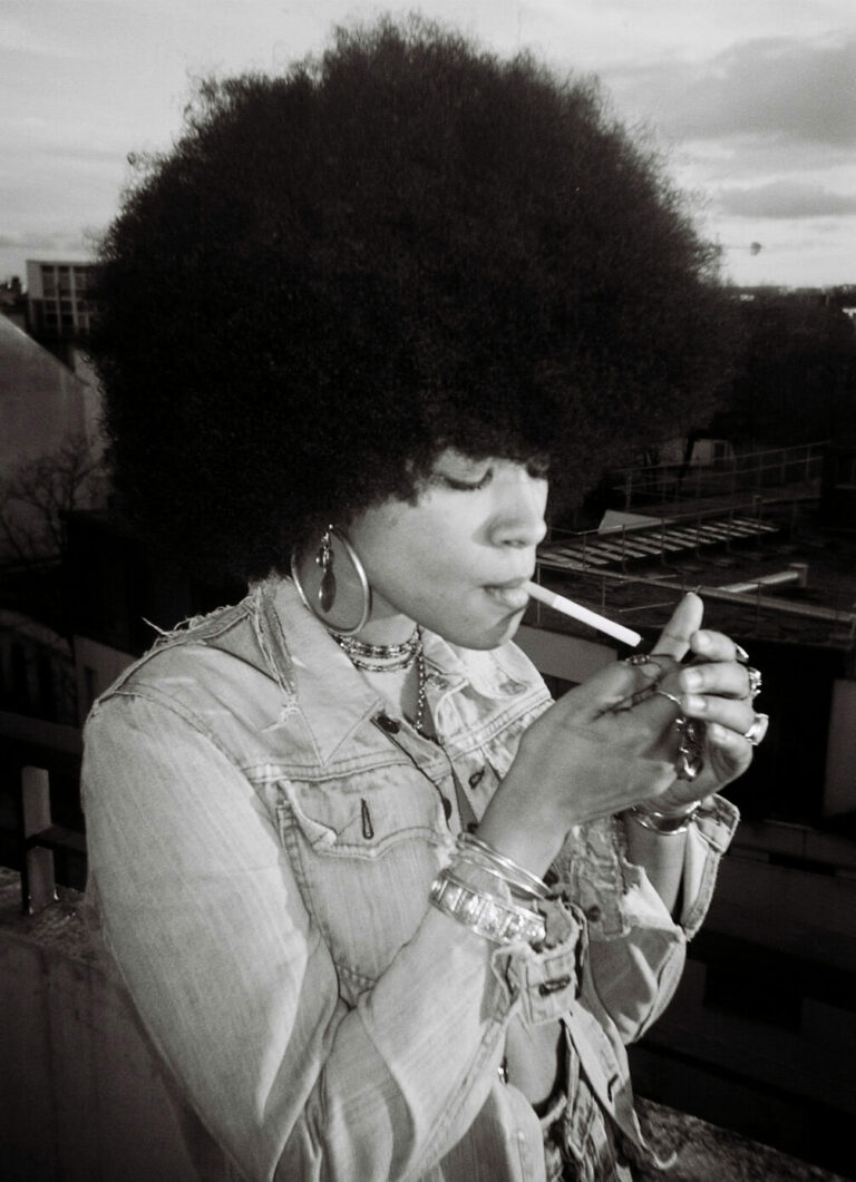 THE MASTER OF MUSES - PHOTOGRAPHER RAY LITSALA