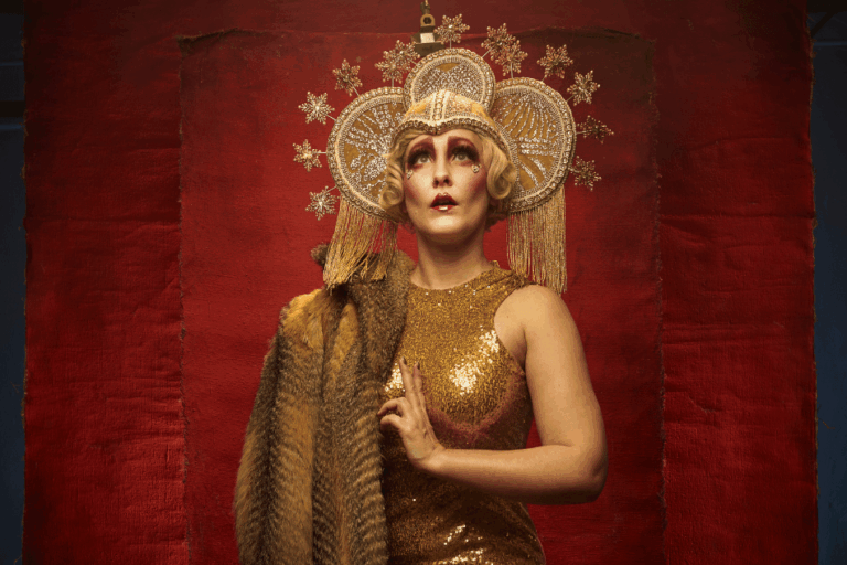 Lilly Mortis Kabaret Klub Berlin Performance